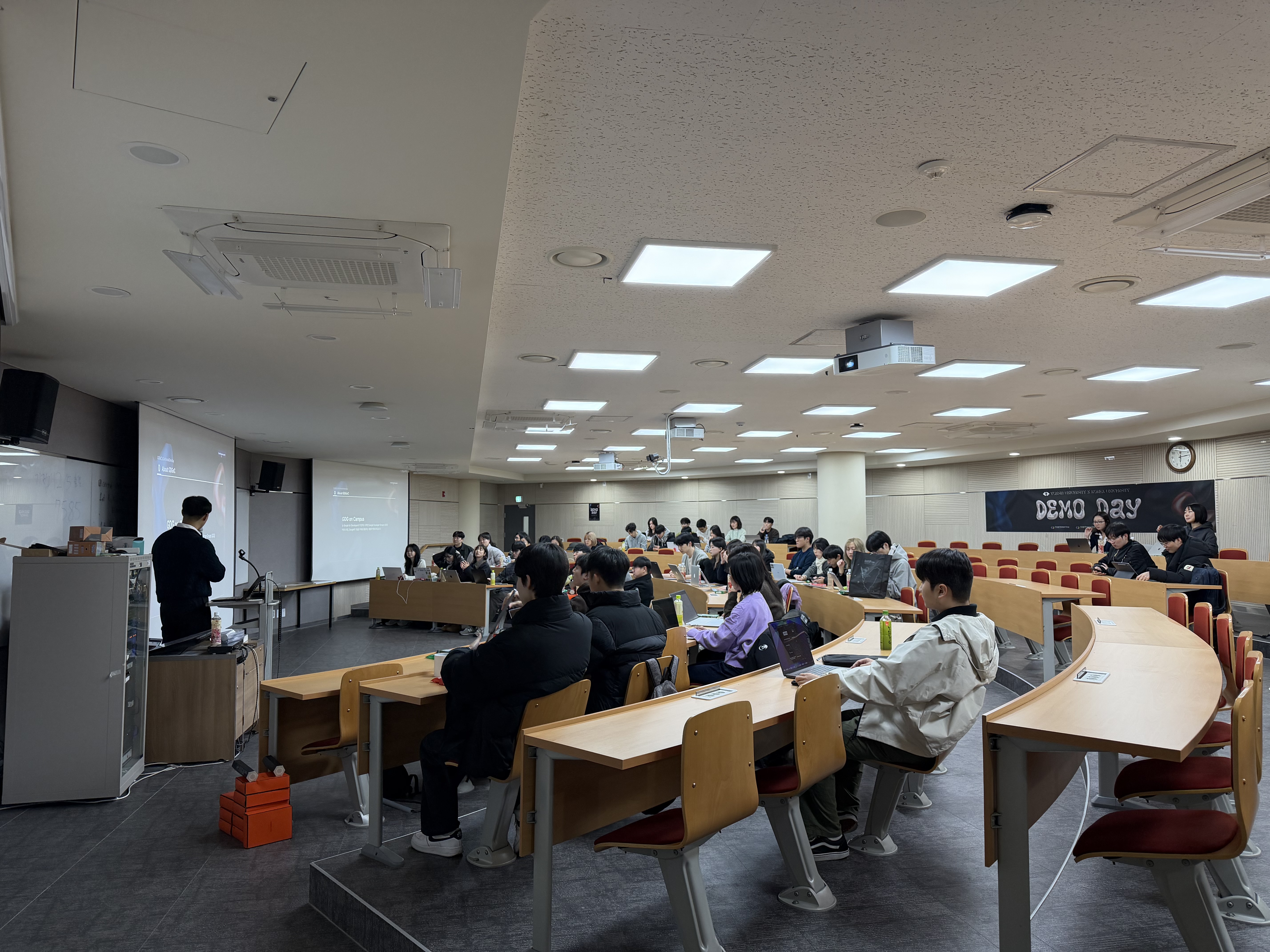 KakaoTalk_Photo_2025-12-08-21-08-34